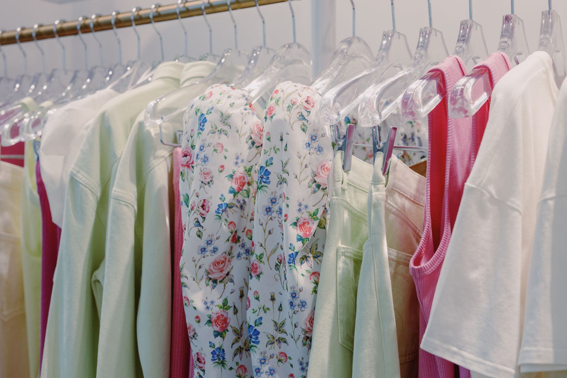 A Spring Wardrobe Clear-Out That Actually Stays Clear