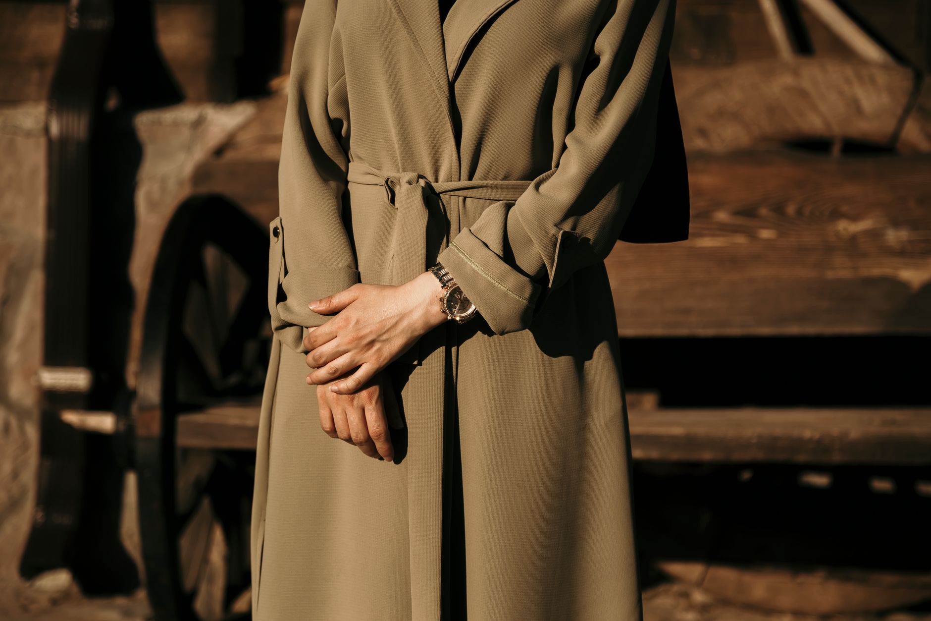 The Quiet Luxury Aesthetic Is Evolving — Here's What Fashion Insiders Are Wearing Now