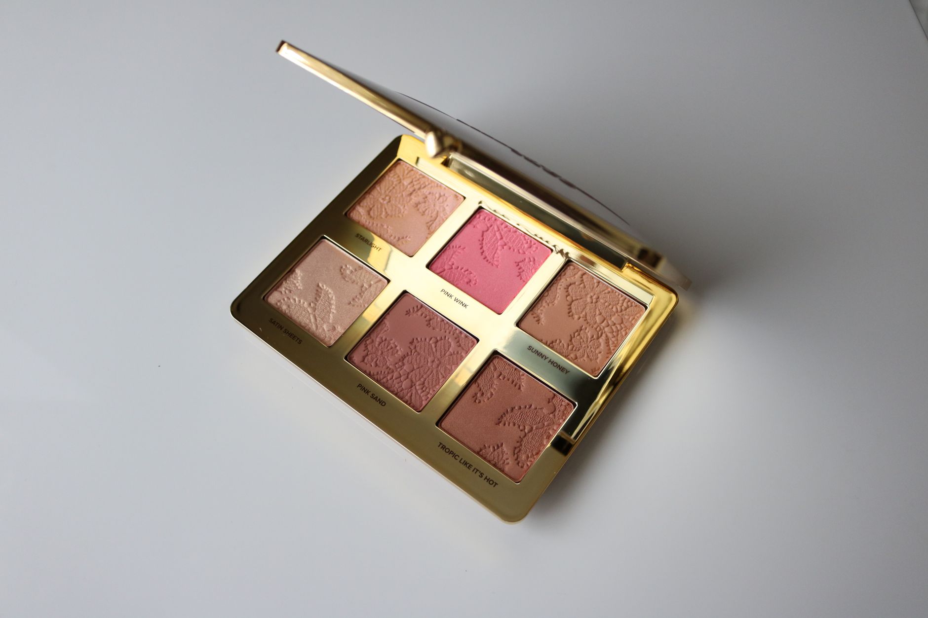 The Best Blushes for Every Skin Tone: A Complete Guide