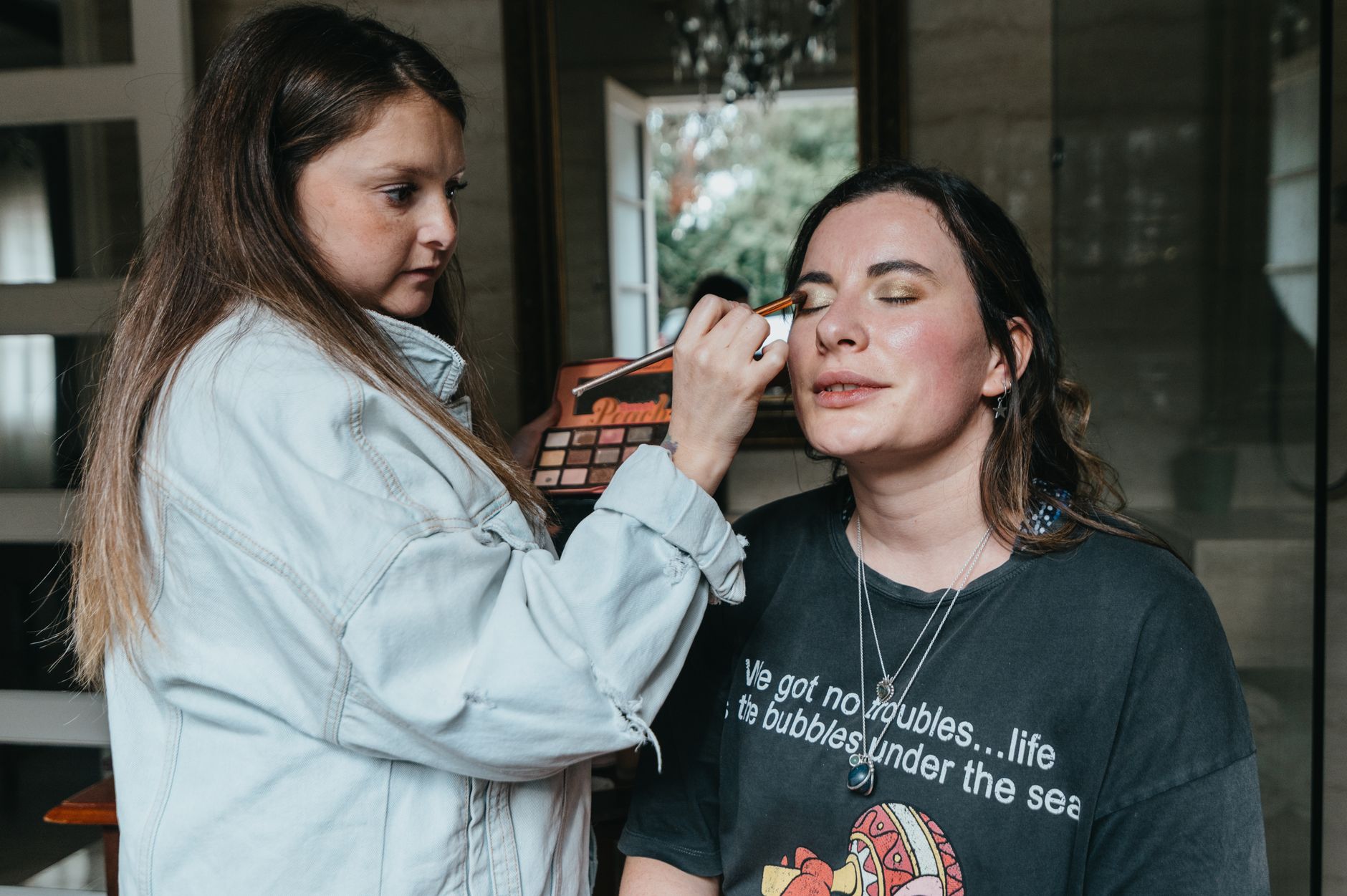 The Return of the 90s Makeup Look and How to Wear It Now